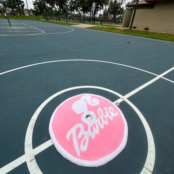 Tufted Barbie Rug - Picture 4 of 4